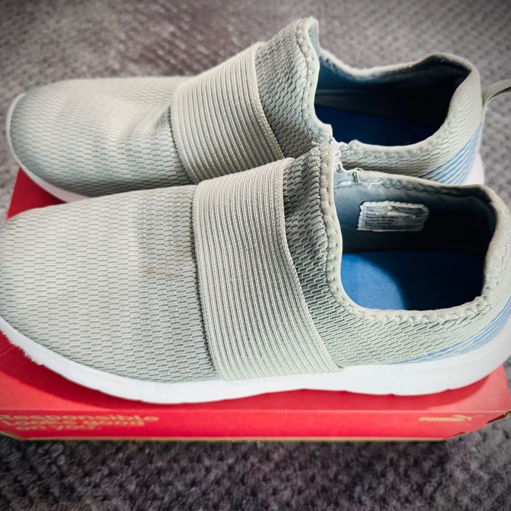 Men’s running shoes